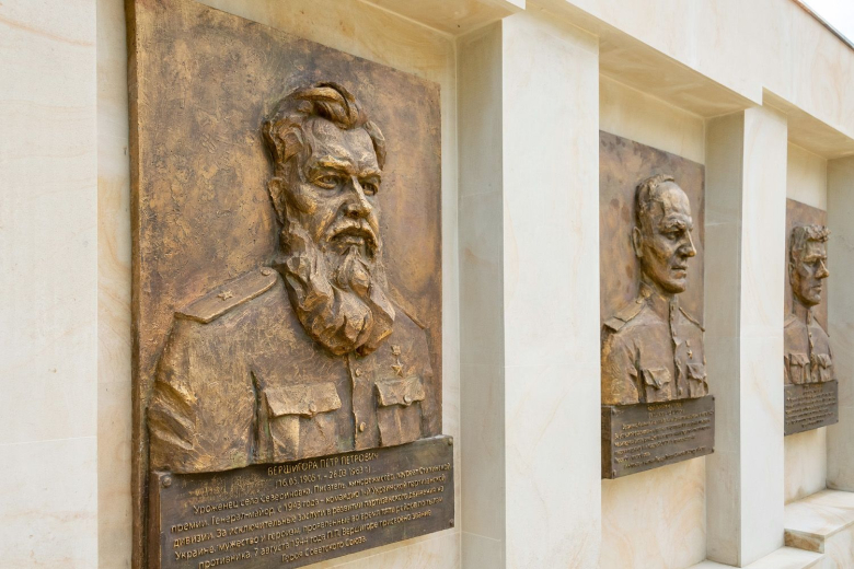 Сквер Героев Великой Отечественной войны.