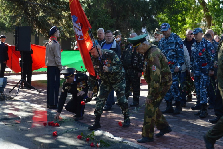 Григориополь, мемориальный комплекс «Скорбящая мать»